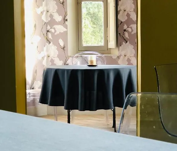 Bed & Breakfast Chateau Fauchey 3*